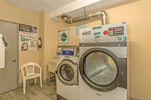 250 W Merrick Rd, Freeport, NY 11520 - Photo 17