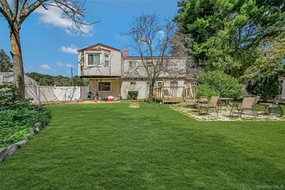 60 E Belmont Street, Bay Shore, NY 11706 - Photo 17