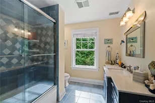 12 Parish Dr, Lattingtown, NY 11560 - Photo 35