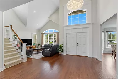 9 Fieldstone Court, Greenlawn, NY 11740 - Photo 3