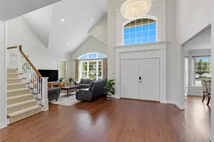 9 Fieldstone Ct, Greenlawn, NY 11740 - Photo 3