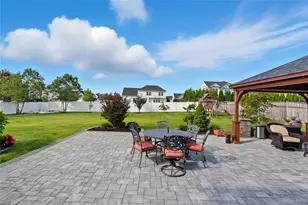 9 Fieldstone Ct, Greenlawn, NY 11740 - Photo 23