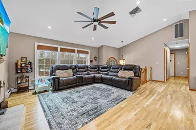 606 Twin Arch Road, Rock Tavern, NY 12575 - Photo 7