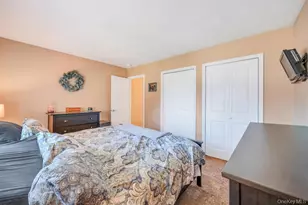 342 Oakland Ave, Miller Place, NY 11764 - Photo 29