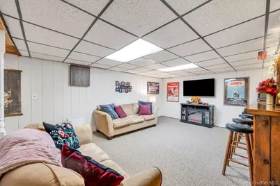 342 Oakland Avenue, Miller Place, NY 11764 - Photo 39