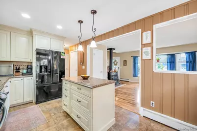 342 Oakland Avenue, Miller Place, NY 11764 - Photo 25