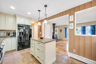 342 Oakland Ave, Miller Place, NY 11764 - Photo 25