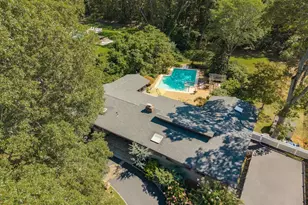 17 Treeview Dr, Melville, NY 11747 - Photo 33