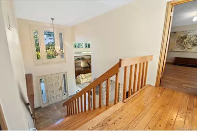 292 Breezyway, Lawrence, NY 11559 - Photo 15