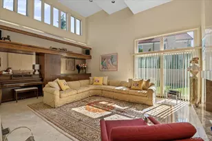 292 Breezyway, Lawrence, NY 11559 - Photo 3