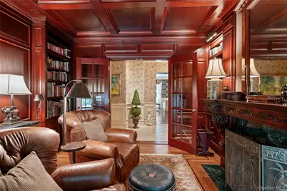 820 Bryant Avenue, Roslyn, NY 11576 - Photo 19