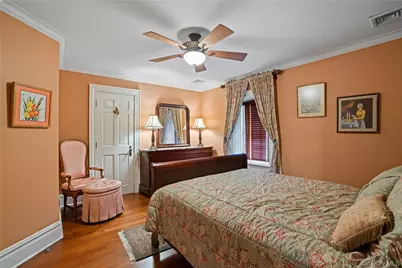 820 Bryant Avenue, Roslyn, NY 11576 - Photo 35