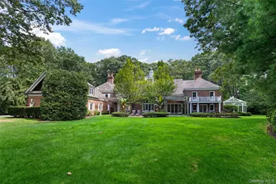 820 Bryant Avenue, Roslyn, NY 11576 - Photo 43