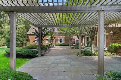 820 Bryant Avenue, Roslyn, NY 11576 - Photo 41