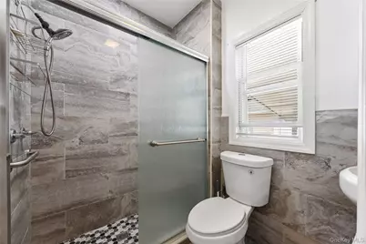 187 S Long Beach Avenue, Freeport, NY 11520 - Photo 19