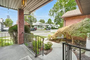 42 Clark St, Poughkeepsie, NY 12601 - Photo 3