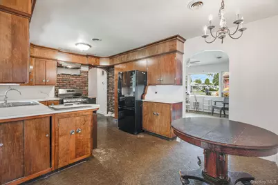 42 Clark Street, Poughkeepsie, NY 12601 - Photo 7