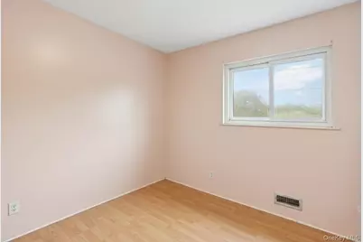 167 Gibson Avenue, Brentwood, NY 11717 - Photo 5