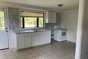 27 Monterey Ln, Centereach, NY 11720 - Photo 3