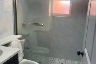 1109 Clarence Ave, Bronx, NY 10465 - Photo 7