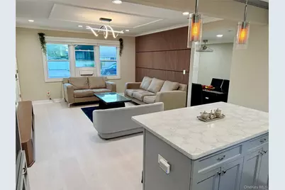 27 Central Avenue, North Babylon, NY 11703 - Photo 7