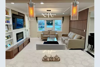 27 Central Avenue, North Babylon, NY 11703 - Photo 5