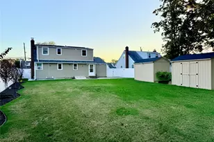 27 Central Ave, North Babylon, NY 11703 - Photo 33