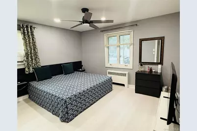 27 Central Avenue, North Babylon, NY 11703 - Photo 13