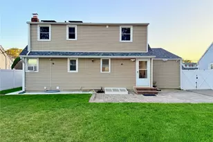 27 Central Ave, North Babylon, NY 11703 - Photo 31