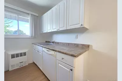 265 Edmunton #I 12, North Babylon, NY 11703 - Photo 9