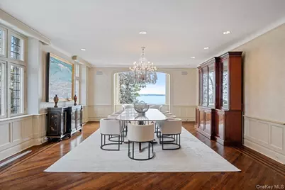 19 Oak Bluff Avenue, Larchmont, NY 10538 - Photo 11