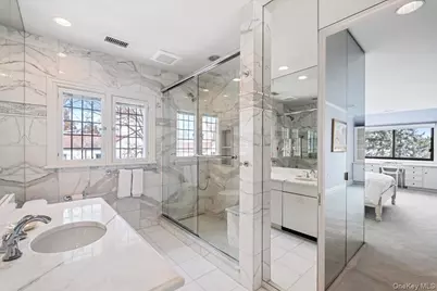 19 Oak Bluff Avenue, Larchmont, NY 10538 - Photo 29