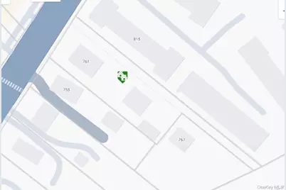 761 E Main Street, Riverhead, NY 11901 - Photo 17