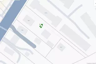 761 E Main St, Riverhead, NY 11901 - Photo 17