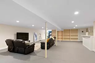 215 N Brookside Ave, Freeport, NY 11520 - Photo 11