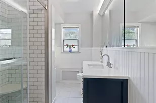 215 N Brookside Ave, Freeport, NY 11520 - Photo 5