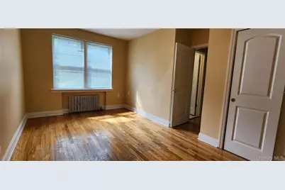 141-39 Union Turnpike #1-O, Flushing, NY 11367 - Photo 7