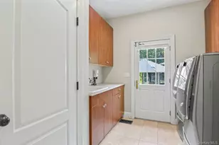 87 Mayfair Rd, Nesconset, NY 11767 - Photo 23