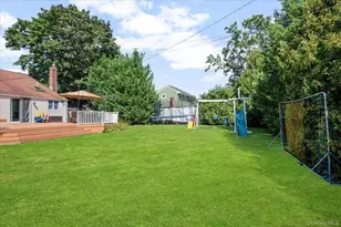 214 Haypath Rd, Old Bethpage, NY 11804 - Photo 25