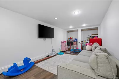 214 Haypath Road, Old Bethpage, NY 11804 - Photo 21