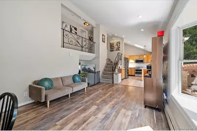 214 Haypath Road, Old Bethpage, NY 11804 - Photo 15