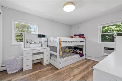 214 Haypath Road, Old Bethpage, NY 11804 - Photo 17