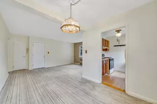 44 Nathan Hale Dr, Huntington, NY 11743 - Photo 11