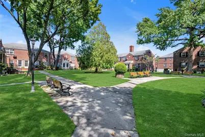 211-11 73 Avenue #B, Bayside, NY 11364 - Photo 11