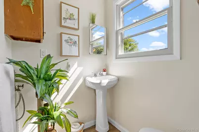 8 Coldenham Road, Walden, NY 12586 - Photo 19