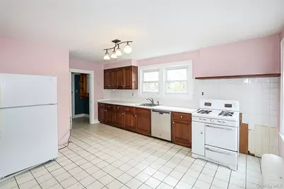 52-50 Little Neck Parkway, Little Neck, NY 11362 - Photo 17