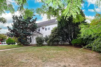 52-50 Little Neck Parkway, Little Neck, NY 11362 - Photo 5