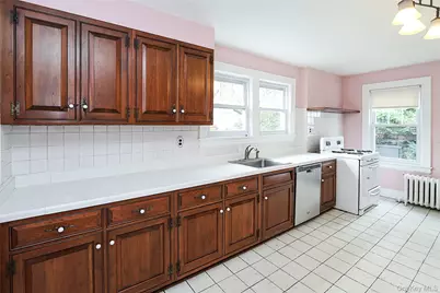 52-50 Little Neck Parkway, Little Neck, NY 11362 - Photo 21