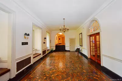 4 Park Lane #4B, Mount Vernon, NY 10552 - Photo 3