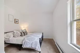 4 Wooded Ln, Hampton Bays, NY 11946 - Photo 15